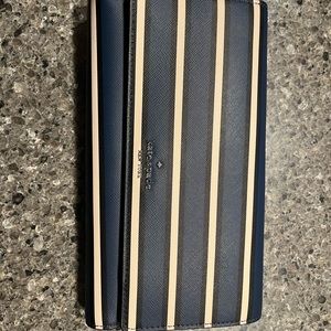 Kate Spade Trifold Wallet